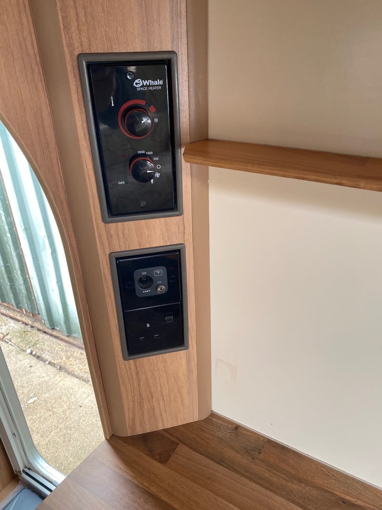 Bailey Orion 400/2  2012 in  nice condition 