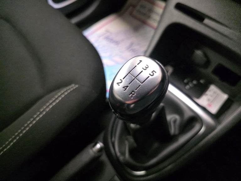 RENAULT CAPTUR 0.9 Iconic TCe 90 MY18 Blue Manual WARRANTY 12 MONTHS MOT