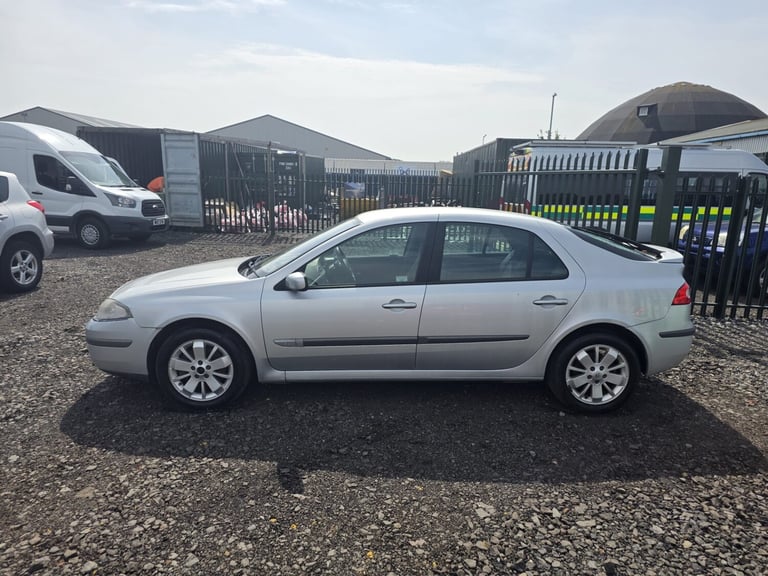 2005 Renault Laguna 1.9 dCi 120 Dynamique 5dr HATCHBACK Diesel Manual
