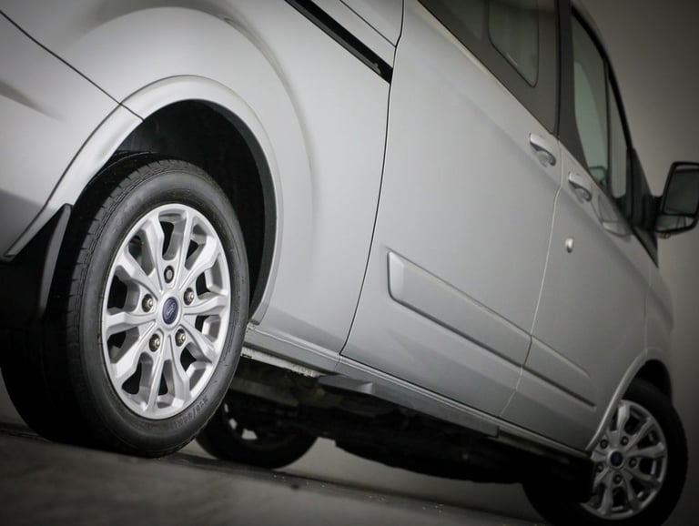 2022 Ford Tourneo Custom 2.0 320 EcoBlue Titanium Minibus Double Cab 5dr Diesel Auto L2 Euro 6 (s...