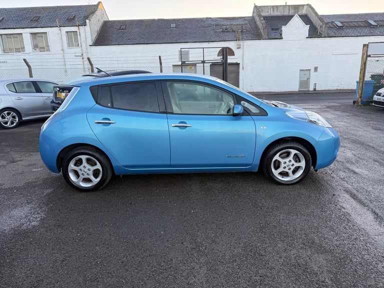 2012 Nissan Leaf Automatic £20 Tax ONLY 51k FSH NEW BRAKES THRES NEW MOT WARRANTY