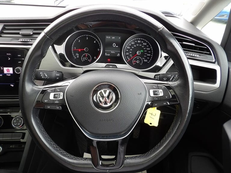 2018 Volkswagen Touran 2.0 TDI SE Family 5dr DSG MPV DIESEL Automatic