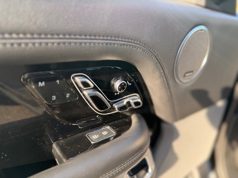 2021 LAND ROVER RANGE ROVER VOGUE P400e WESTMINSTER BLACK TOP SPEC GREY PANROOF