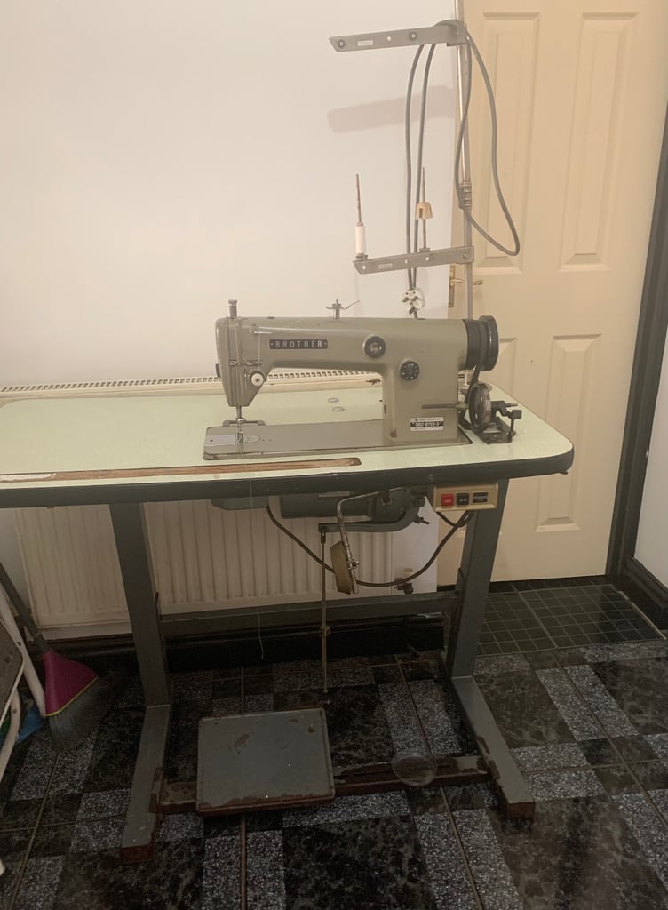 Industrial sewing machine