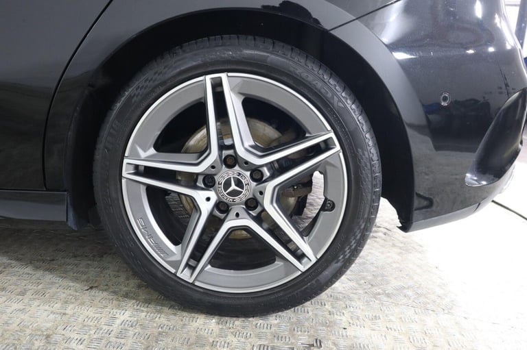 2019 Mercedes-Benz A-Class 1.3 A200 AMG Line (Executive) 7G-DCT Euro 6 (s/s) 5dr Hatchback Petrol...
