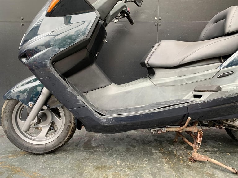 YAMAHA YP 250 MAJESTY PROJECT BIKE HPI CLEAR