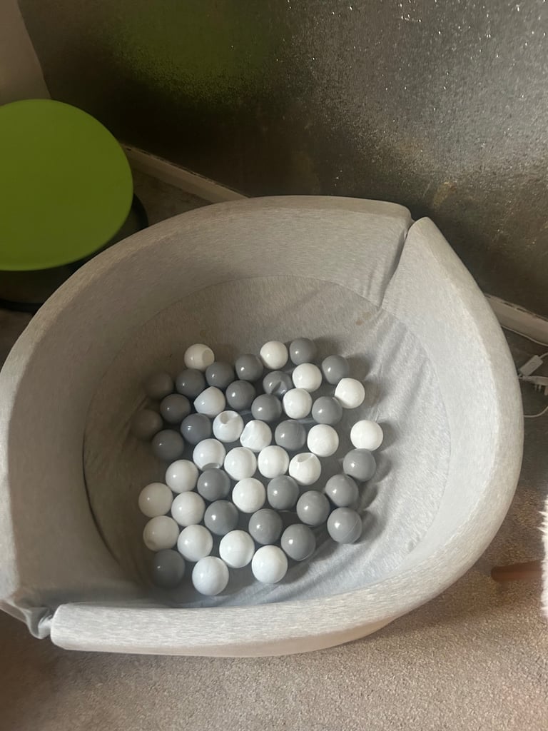Free kids ball pit 