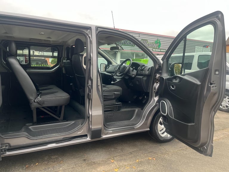 Renault Trafic 2.0 dCi ENERGY 30 Sport Nav 9 Seat LWB Minibus  DIESEL 2021/21