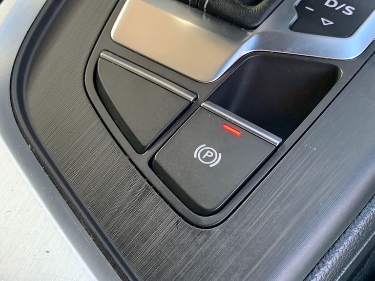 2016 Audi A4 Avant 2.0 TDI S line S Tronic Euro 6 (s/s) 5dr ESTATE Diesel Automatic