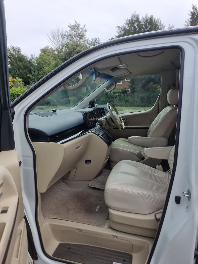 Nissan, 2004, 3498 (cc)