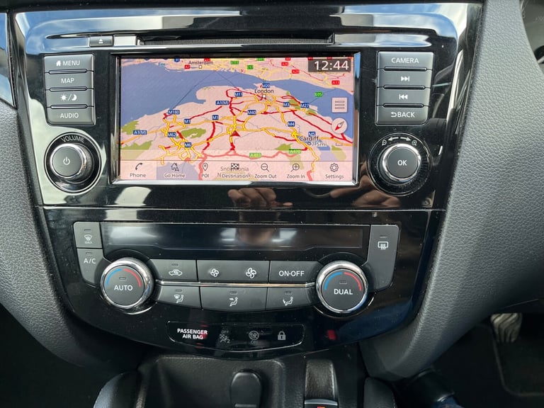 2019 Nissan Qashqai 1.3 DiG-T Acenta Premium 5dr HATCHBACK Petrol Manual