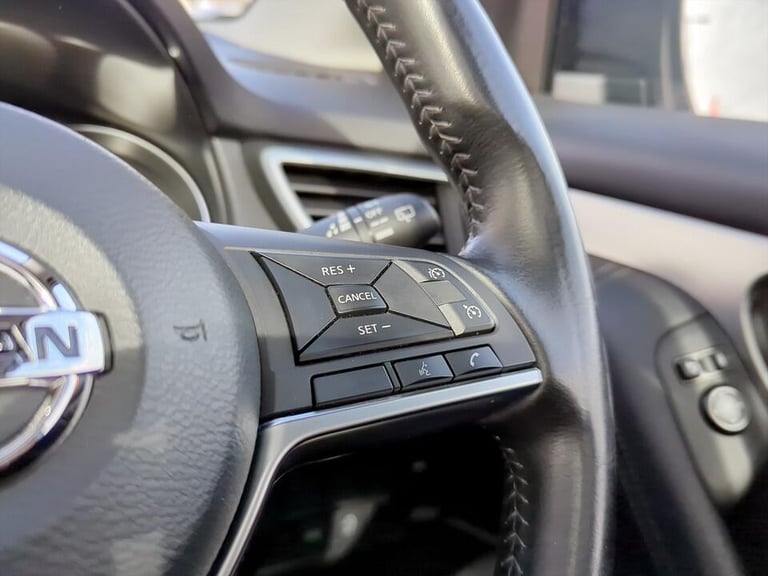 2019 Nissan Qashqai 1.3 DIG-T Tekna DCT Auto Euro 6 (s/s) 5dr HATCHBACK Petrol Automatic