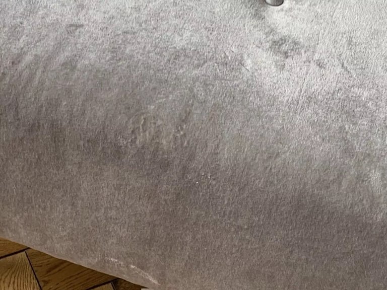 Bench in Velvet Grey