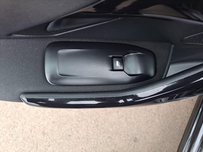 2018 Peugeot 208 1.2 PureTech Tech Edition Euro 6 (s/s) 5dr HATCHBACK Petrol Manual