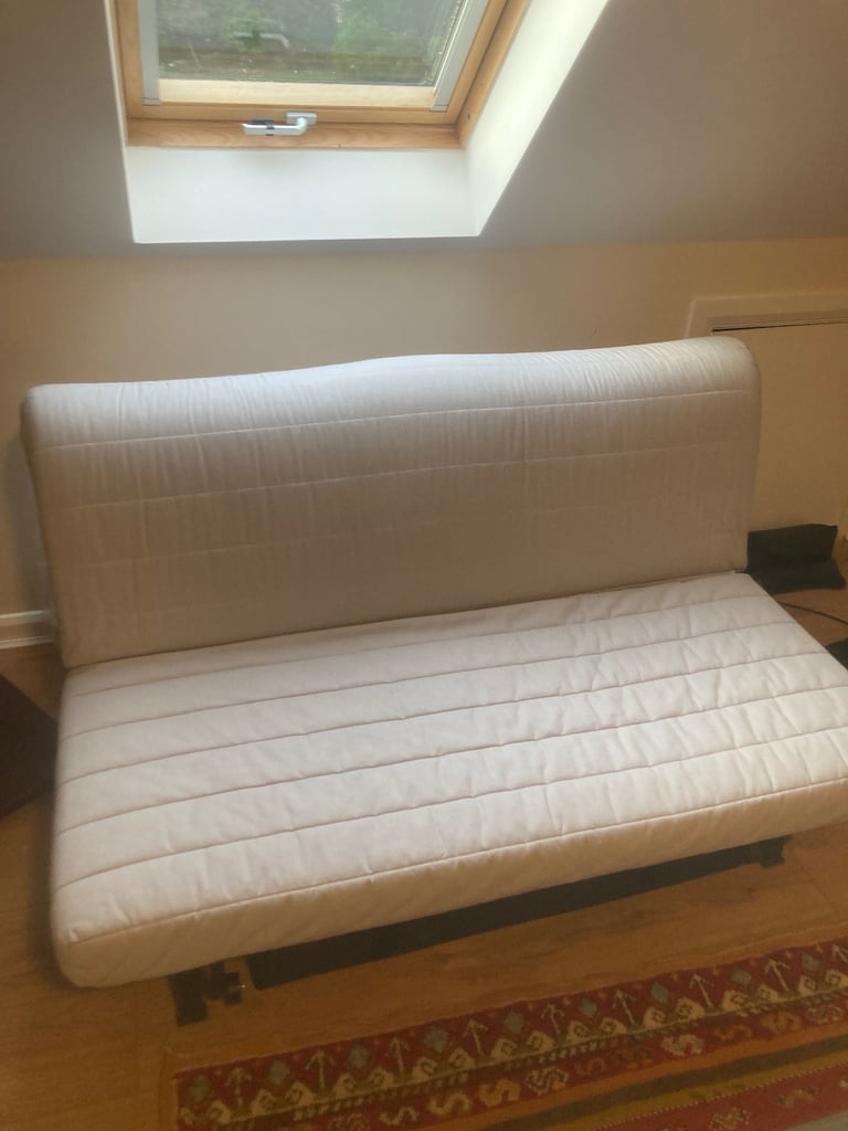 IKEA Sofa Bef