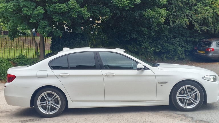 2014 BMW 5 Series 2.0 520d M Sport Auto Euro 6 (s/s) 4dr SALOON Diesel Automatic