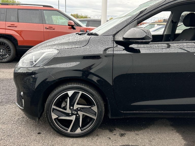 2024 Hyundai i10 1.0 Premium Hatchback 5dr Petrol Auto Euro 6 (s/s) (63 ps) Hatchback PETROL Auto...