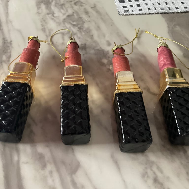 4 lipstick Christmas tree baubles new 