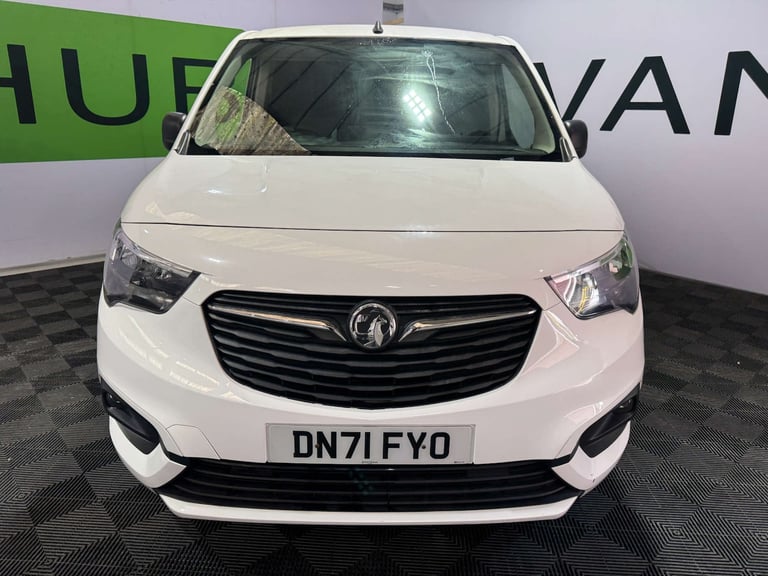 2021 Vauxhall Combo 1.5 Combo 2300 Sportive TD Panel Van Diesel Manual