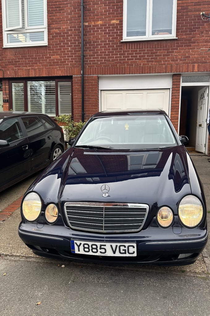 Mercedes-Benz, E CLASS, Saloon, 2001, Semi-Auto, 2155 (cc), 4 doors