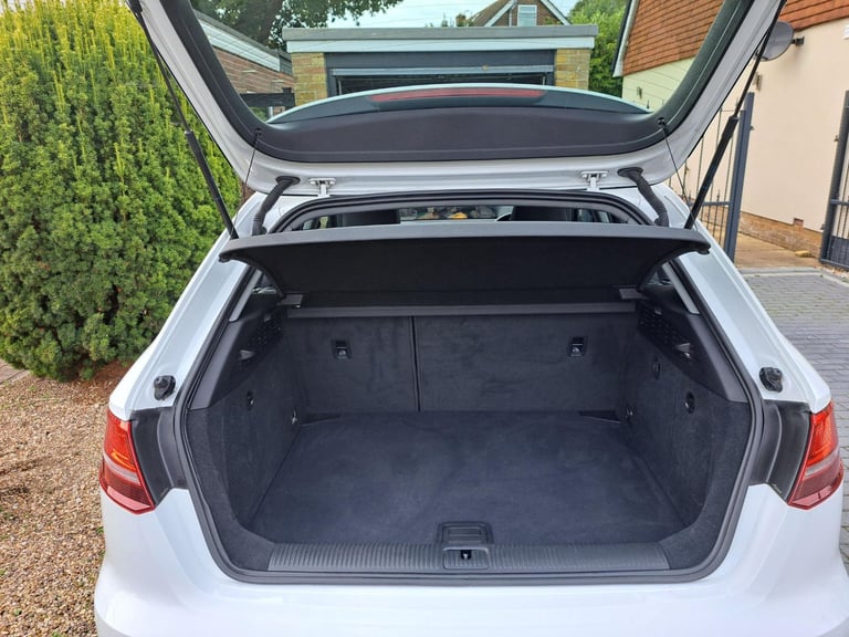 Audi A3 White Petrol Automatic 1498cc 35 TFSI SE Technik Sportback, 2020,1498 (cc), 5 doors