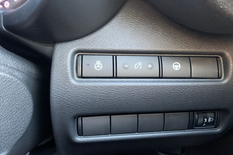 2023 Nissan Juke 1.6 Hybrid Tekna+ 5dr Auto HATCHBACK PETROL/ELECTRIC Automatic