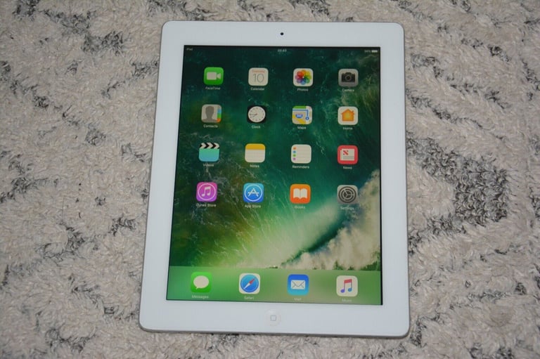 image for Apple iPad 4th Generation (A1458) 9.7" - 32GB - Wifi Only - Silver Excellent