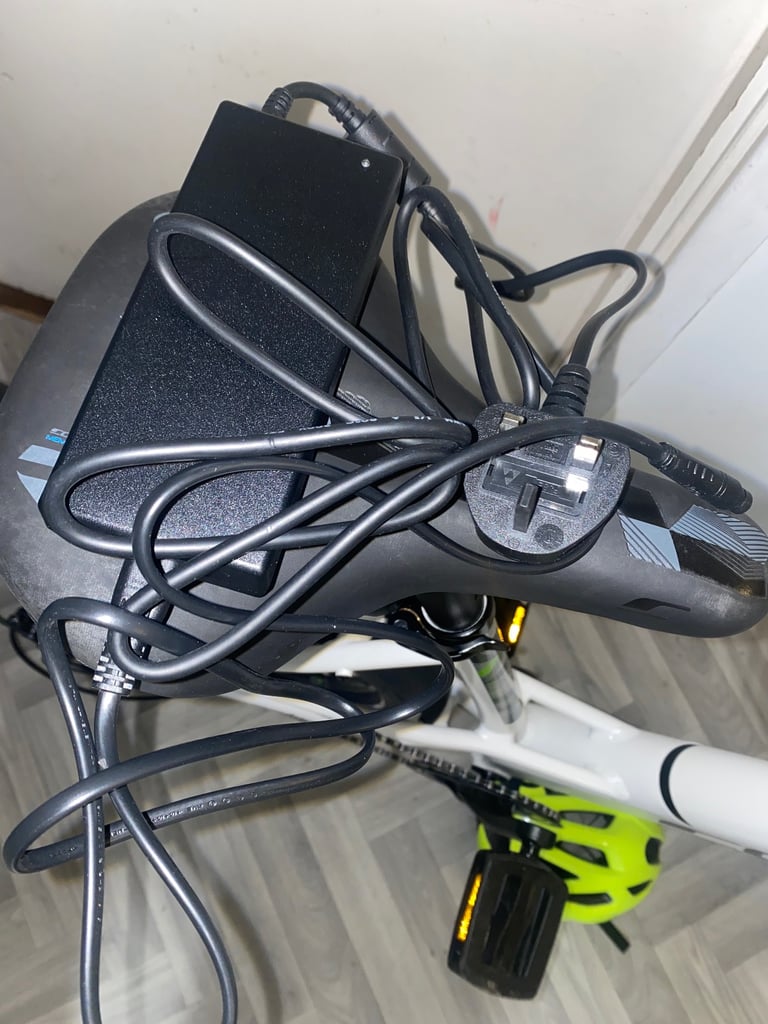 Basically like brand new mint condition Carrera Actuate 2 Lowstep Electric Hybrid Bike