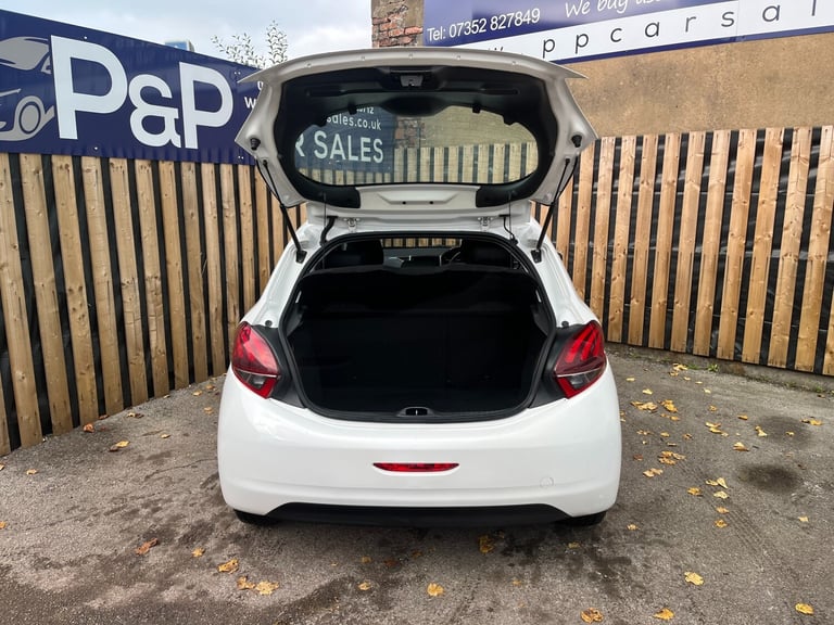 2016 Peugeot 208 1.2 PureTech 82 Active 5dr HATCHBACK Petrol Manual