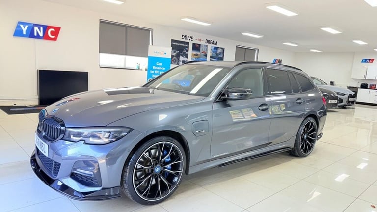 2021 BMW 3 Series 2.0 330e 12kWh M Sport Touring Auto Euro 6 (s/s) 5dr Estate PETROL/ELECTRIC Aut...