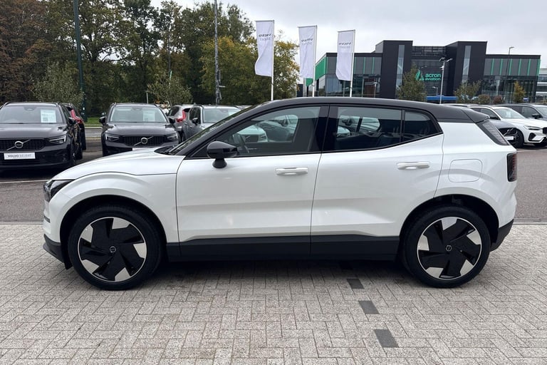 2025 Volvo EX30 Single Motor Extended Range 69kWh Plus SUV 5dr Electric Auto (272 ps) ESTATE Elec...