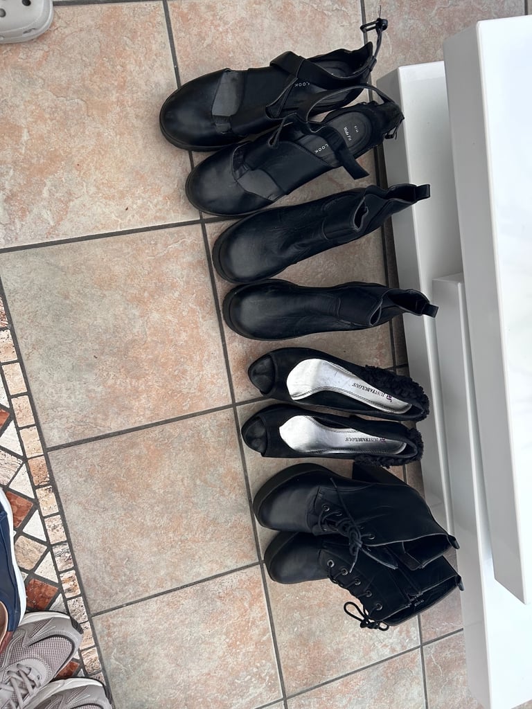 Size 9 (UK) ladies shoes