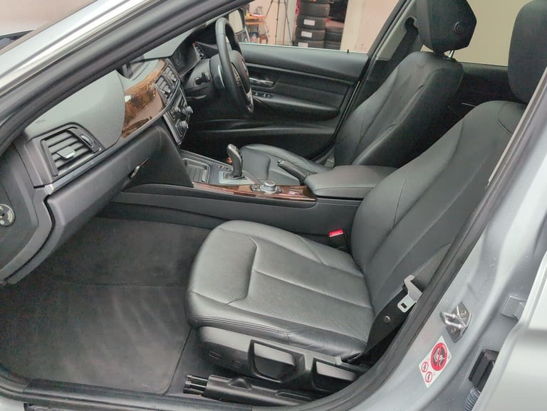 2015 BMW 3 Series 3.0 335i Luxury Saloon 4dr Petrol Auto Euro 6 (s/s) (306 ps) GLASS SUNROOF+ SAL...