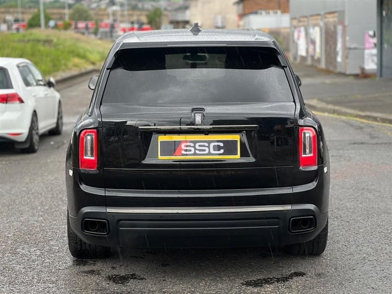 ROLLS ROYCE CULLINAN BLACK BADGE AUTO