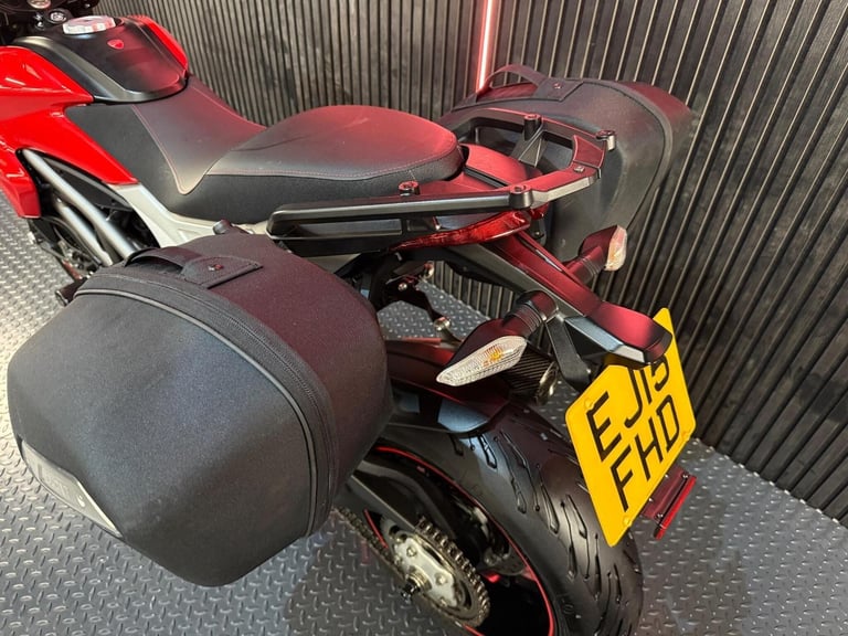 2015 Ducati Hyperstrada 821 821 Euro 3