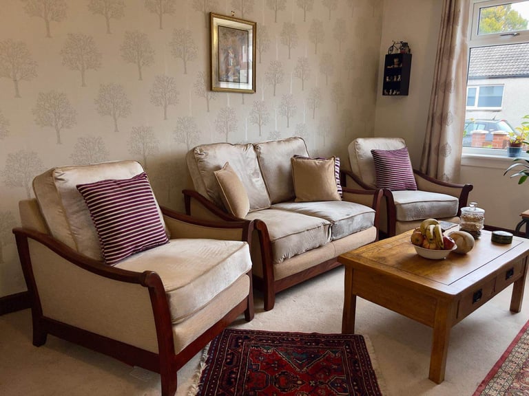 3 Piece Suite mahogany