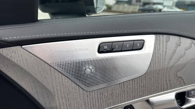 2024 Volvo XC90 2.0 B5P [250] Ultra Dark 5dr AWD Geartronic Petrol Estate Estate Petrol Automatic