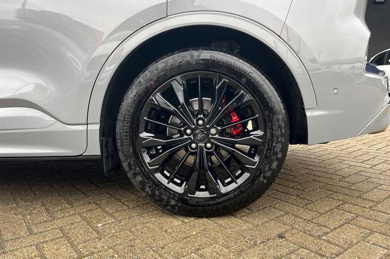 2023 Ford Kuga 2.5 FHEV Graphite Tech Edition 5dr CVT HATCHBACK PETROL/ELECTRIC Automatic