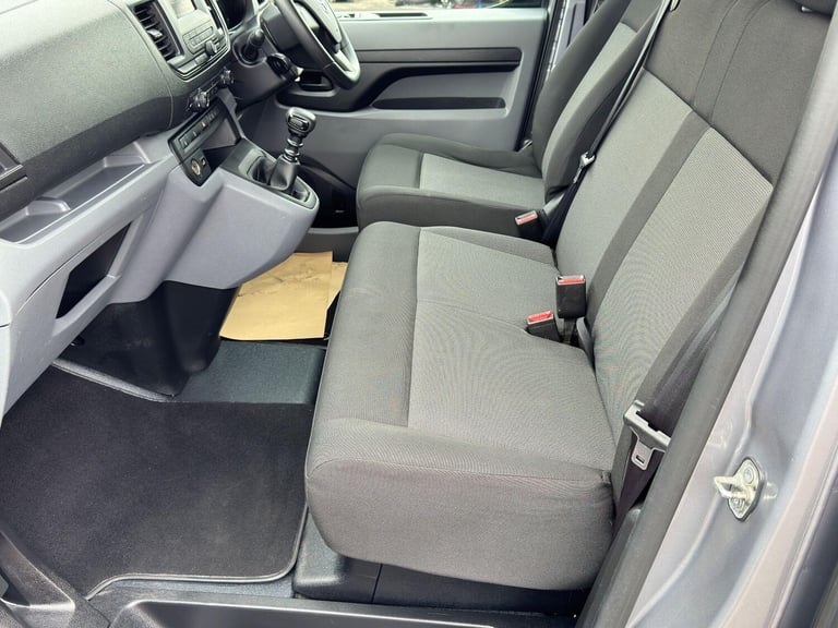 2022 Toyota PROACE CITY Verso 1.5D Combi Medium 5dr MPV DIESEL Manual