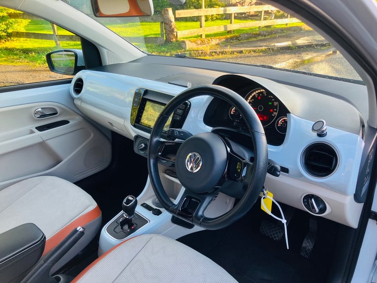 2013 VOLKSWAGEN UP HIGH 1.0 DSG Auto 5dr **MEGA SPEC - IMMACULATE - ONLY 52k**
