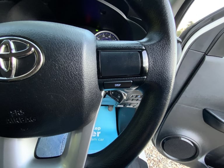 2019 Toyota Hilux 2.4 D-4D Active Pickup Double Cab 4dr Diesel Manual 4WD Euro 6 (3.5t) (150  PIC...