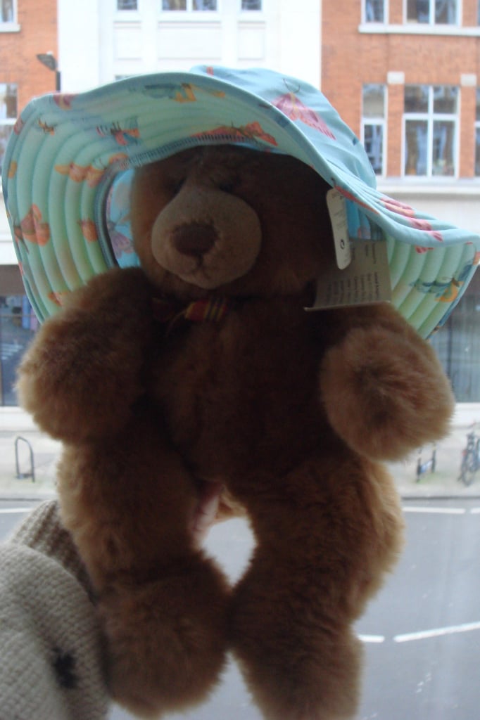 New Purebaby Swim Sun Hat for Toddlers Purchased at Fenwick of Bond Street £5 or 3 for £10
