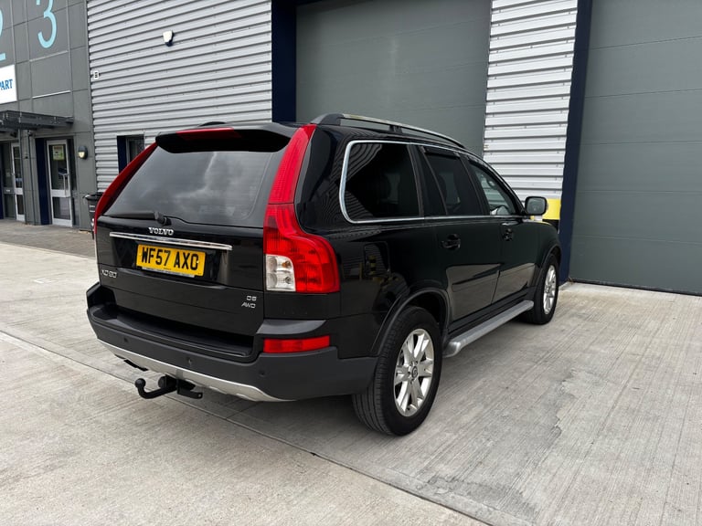 VOLVO XC90 2.4 D5 SE 2007 57 AUTOMATIC 7 SEATER IN BLACK 