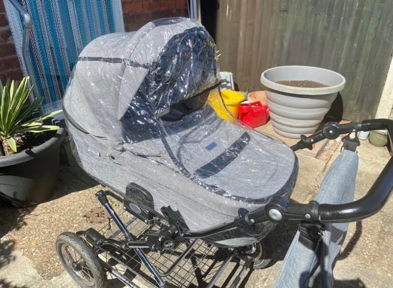 Babystyle Presige Classic chassis pram/pushchair
