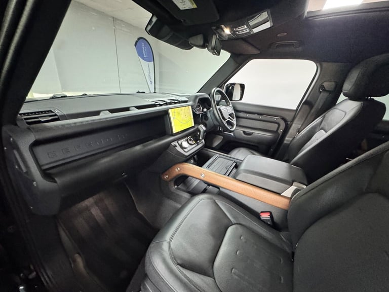 2023 Land Rover Defender 130 3.0 D300 MHEV X Auto 4WD Euro 6 (s/s) 5dr ESTATE Diesel Automatic