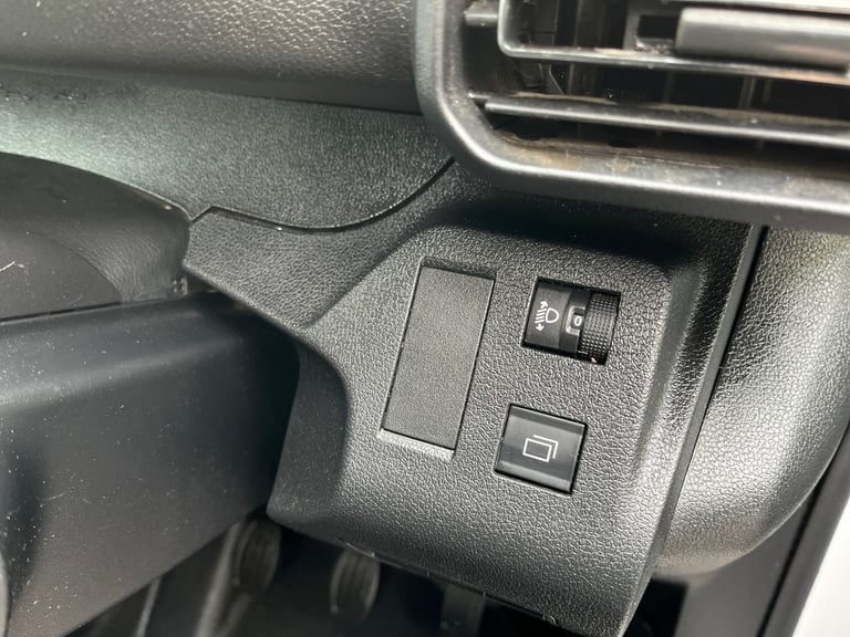  Peugeot Partner 1.5 Bluehdi 1000 Professional Standard Panel Van 5dr Diesel