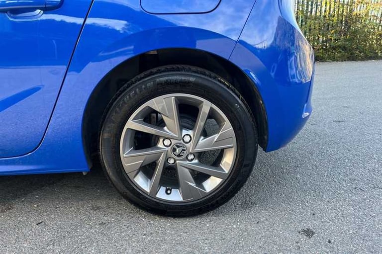 2023 Vauxhall Corsa 1.2i (75 PS) Design 5 Door Petrol Hatchback Hatchback Petrol Manual