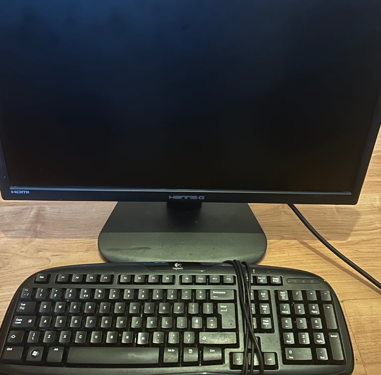 MONITOR & KEYBOARD