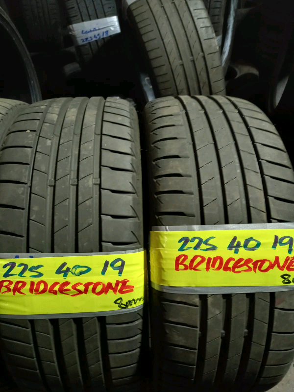 225 40 19s Bridgestone 7mm tread only £45 FREEfitting&balance opn7days