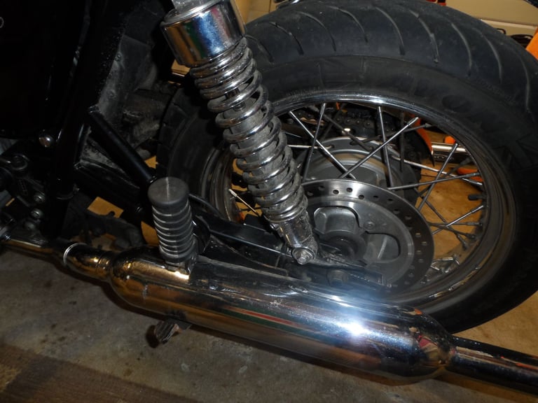 Triumph, BONNEVILLE, 2006, 865 (cc)